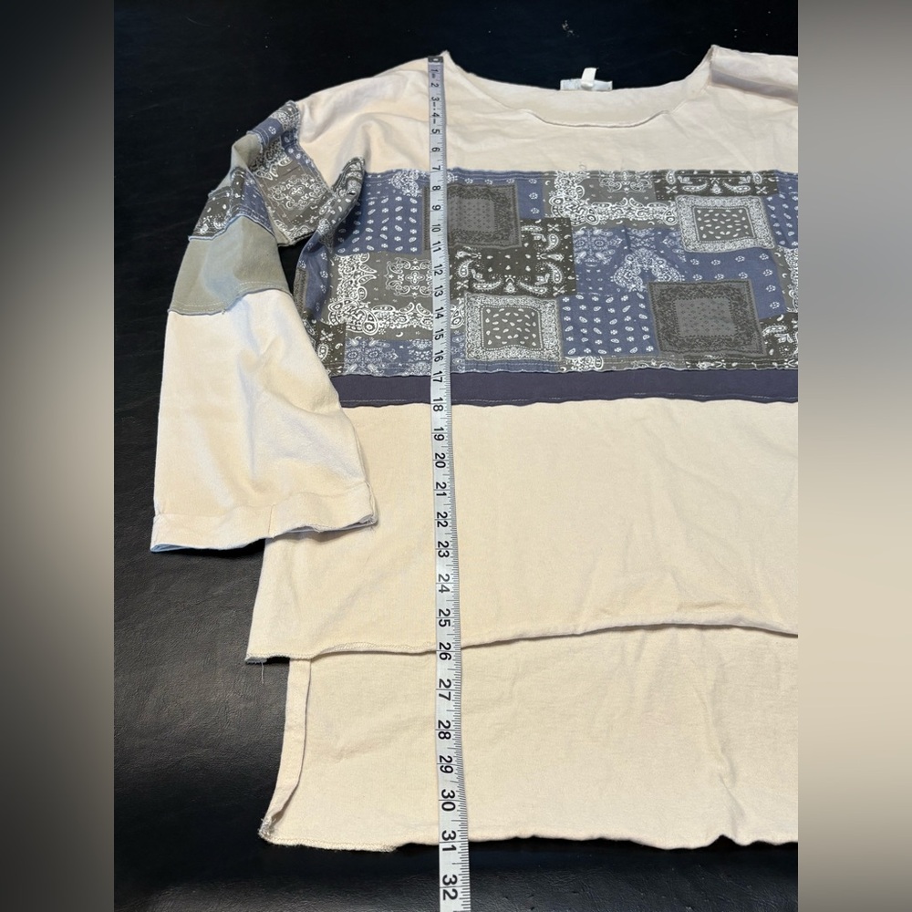 Oli & Hali Blue and Cream Patchwork Long Sleeve High/Low Top size Small - Picture 11 of 12